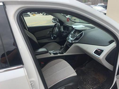 White Frost Tricoat 2017 GMC Terrain SLE-2