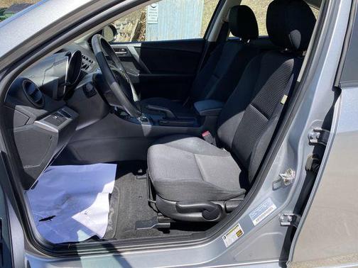 2012 Mazda Mazda3 i Sport