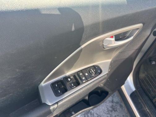 Silky Silver 2018 Kia Niro FE