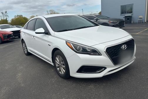 2016 Hyundai SONATA Hybrid SE