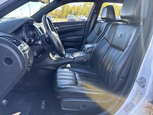 2016 Chrysler 300 S