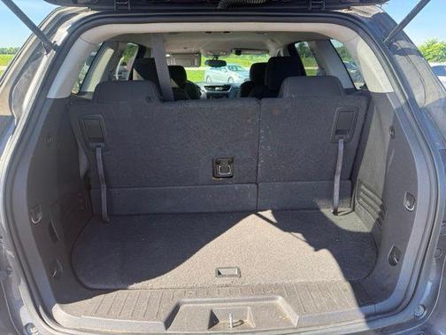 Tungsten Metallic 2015 Chevrolet Traverse 1LT