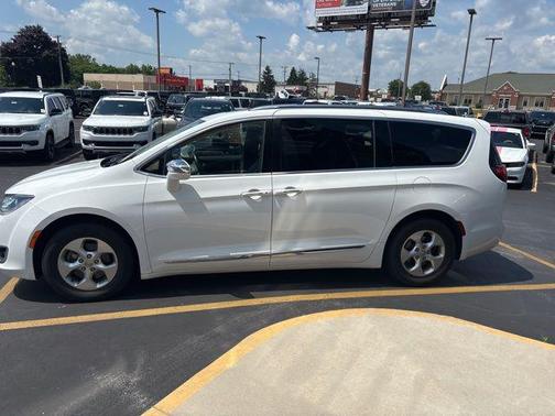 2017 Chrysler Pacifica Limited