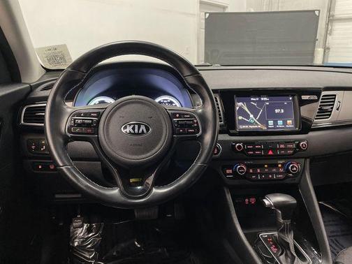 2017 Kia Niro Touring