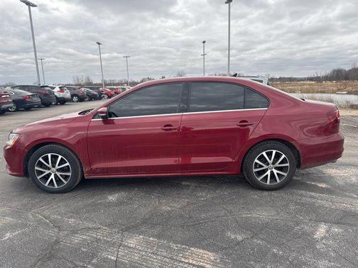 Cardinal Red Metallic 2017 Volkswagen Jetta 1.4T SE
