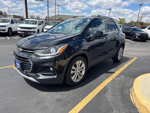 Mosaic Black Metallic 2020 Chevrolet Trax Premier