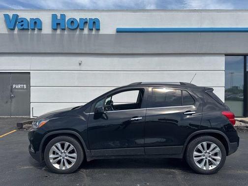 Mosaic Black Metallic 2020 Chevrolet Trax Premier
