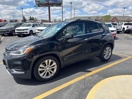 Mosaic Black Metallic 2020 Chevrolet Trax Premier