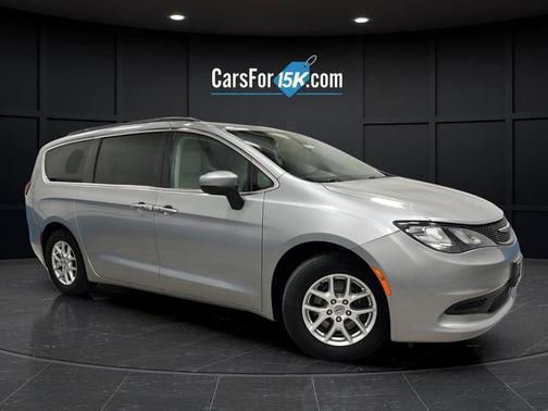 Billet Silver Metallic Clearcoat 2021 Chrysler Voyager LXI