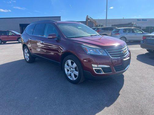 Siren Red Tintcoat 2016 Chevrolet Traverse 1LT