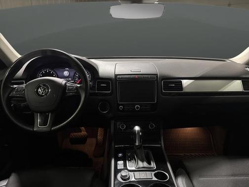 2017 Volkswagen Touareg V6 Sport w/Technology