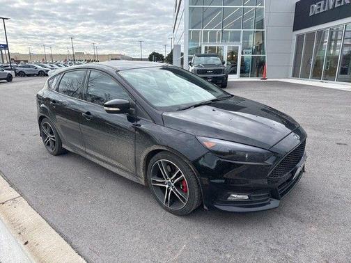 2017 Ford Focus ST 