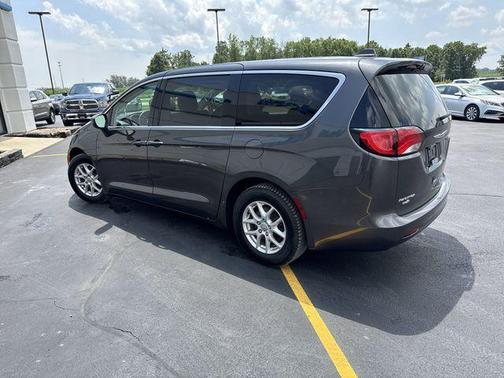 2017 Chrysler Pacifica LX