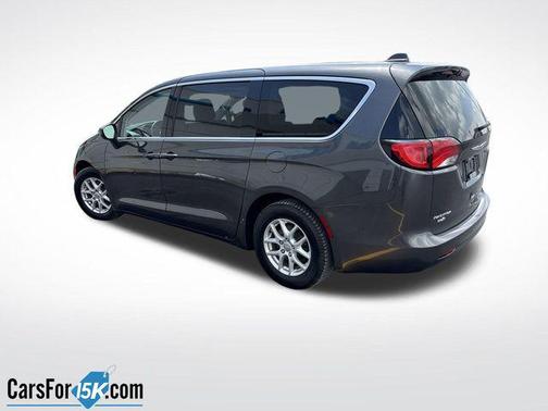 2017 Chrysler Pacifica LX