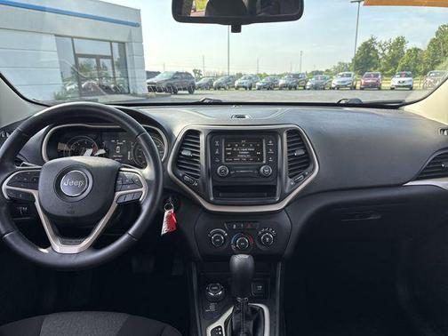 2018 Jeep Cherokee Latitude