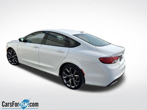 2016 Chrysler 200 S