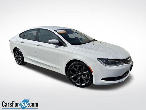 2016 Chrysler 200 S