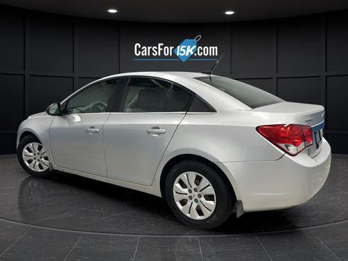 Silver Ice Metallic 2012 Chevrolet Cruze LS