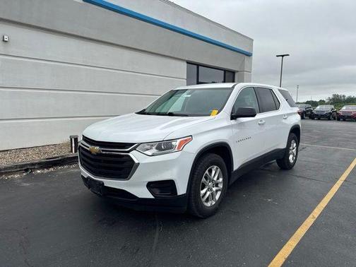 Summit White 2018 Chevrolet Traverse LS