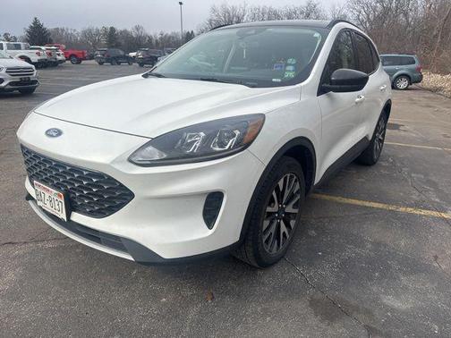 2020 Ford Escape SE