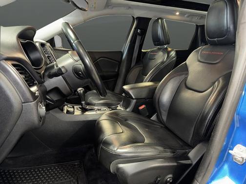 2019 Jeep Cherokee Trailhawk Elite