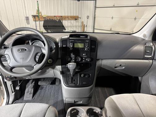 2012 Kia Sedona LX