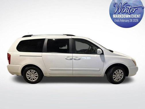 2012 Kia Sedona LX