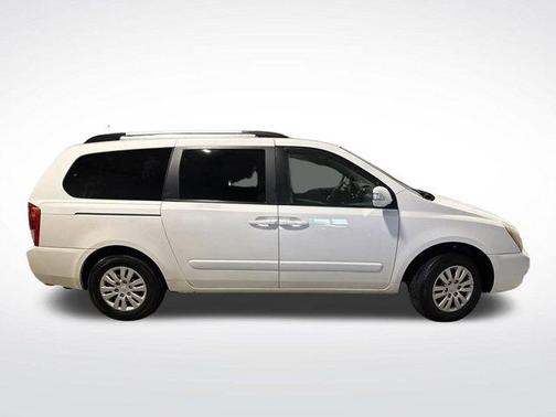 2012 Kia Sedona LX