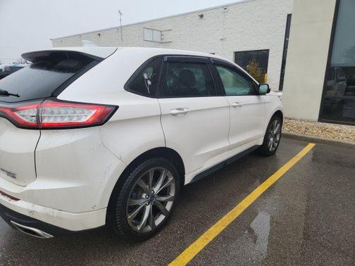 2017 Ford Edge Sport