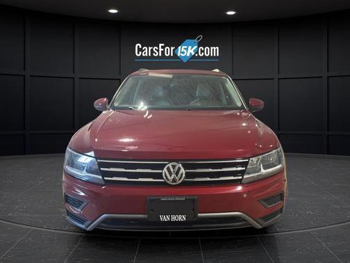 Cardinal Red Metallic 2018 Volkswagen Tiguan 2.0T SE 4MOTION