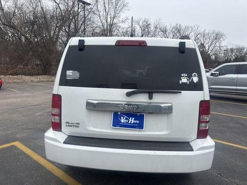 Bright White Clearcoat 2012 Jeep Liberty Limited