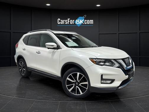 Pearl White 2017 Nissan Rogue SL