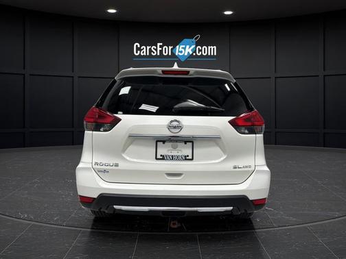 Pearl White 2017 Nissan Rogue SL
