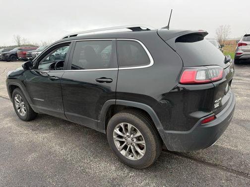 Diamond Black Crystal Pearlcoat 2019 Jeep Cherokee Latitude Plus