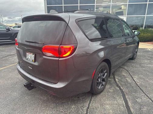 2018 Chrysler Pacifica Touring-L