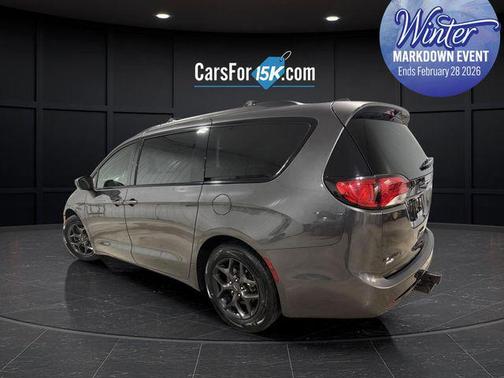 2018 Chrysler Pacifica Touring-L