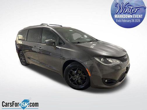 2018 Chrysler Pacifica Touring-L