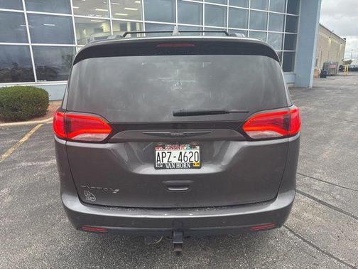 2018 Chrysler Pacifica Touring-L