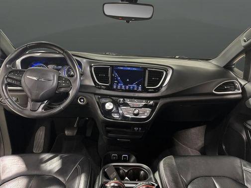 2018 Chrysler Pacifica Touring-L