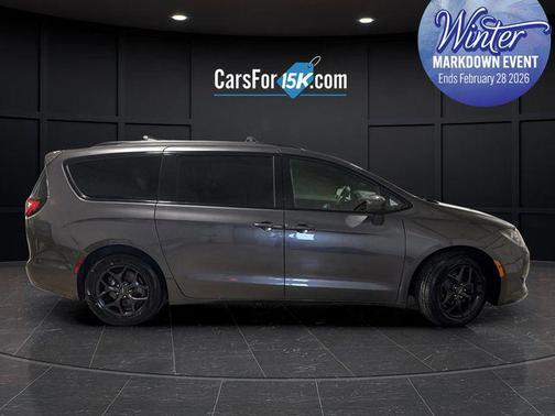 2018 Chrysler Pacifica Touring-L