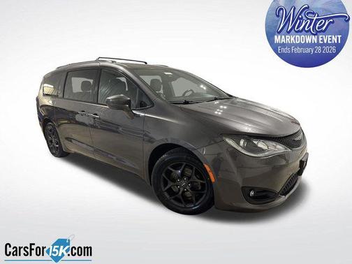 2018 Chrysler Pacifica Touring-L
