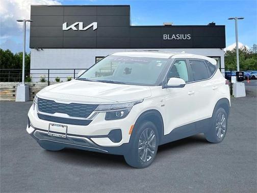 2023 Kia Seltos LX