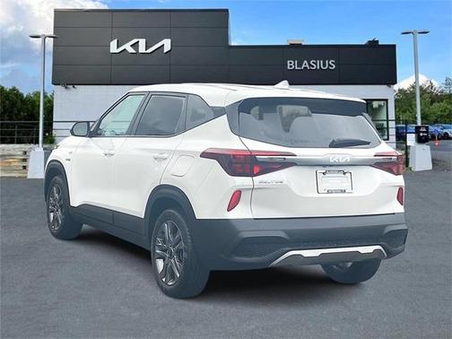2023 Kia Seltos LX