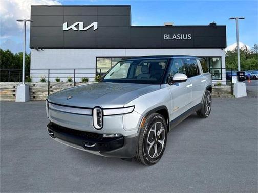 2023 Rivian R1S Adventure