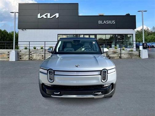 2023 Rivian R1S Adventure