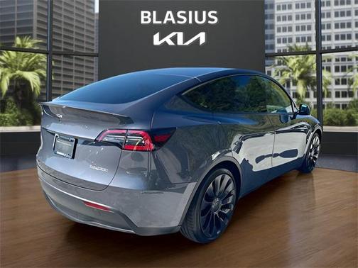 2022 Tesla Model Y Performance Dual Motor All-Wheel Drive