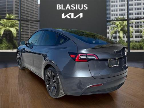 2022 Tesla Model Y Performance Dual Motor All-Wheel Drive