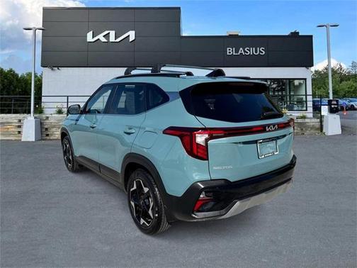 2025 Kia Seltos EX