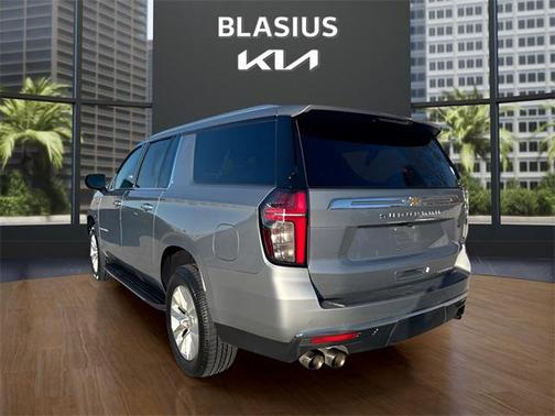 2024 Chevrolet Suburban Premier