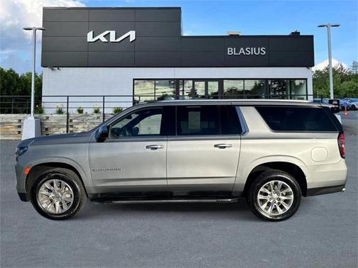 2024 Chevrolet Suburban Premier